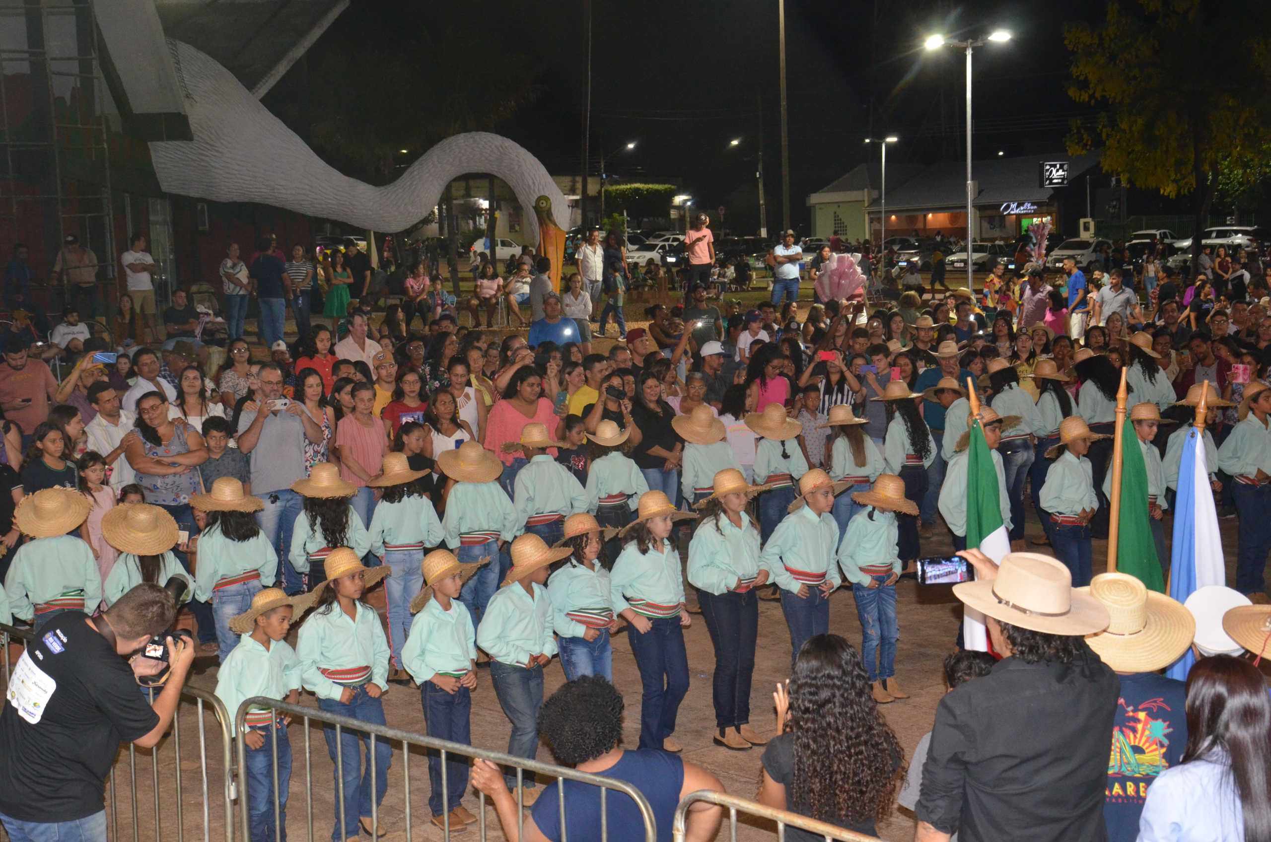 abertura do festival da cultura pantaneira