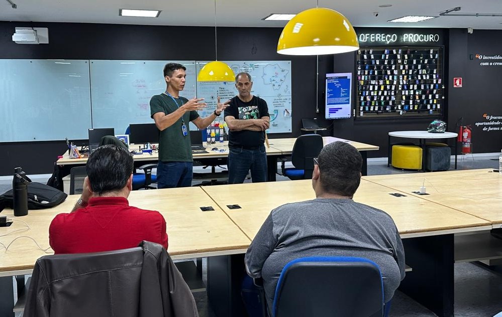 Empreendedores aprendem a precificar serviços de fabricação digital em meetup promovido pelo Sebrae/MS