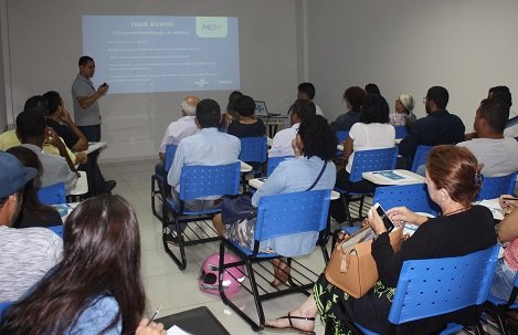 Palestra orienta sobre processos, obriga&ccedil;&otilde;es e benef&iacute;cios em se formalizar como MEI