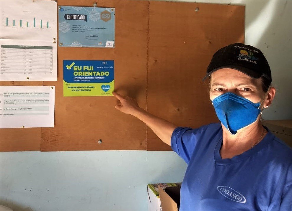 Suinocultores tamb&eacute;m recebem selo e orienta&ccedil;&otilde;es sobre biosseguran&ccedil;a